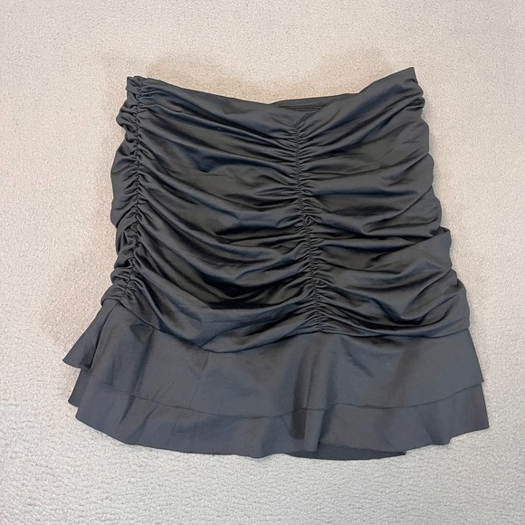 Forever 21 Womens Sz Med Black Ruched Bodycon Mini Skirt Stretch Ruffle Hem NWT - Picture 1 of 6